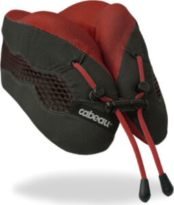 Mack´s Cestovní polštář z paměťové pěny Cabeau Evolution Cool® - Red