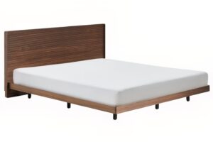 Kave Home Ořechová postel Norlen 180 x 200 cm s čelem