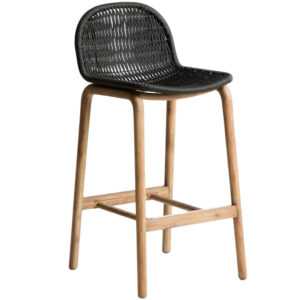 Kave Home Dřevěná zahradní barová židle Alipa 75 cm s tmavě šedým výpletem